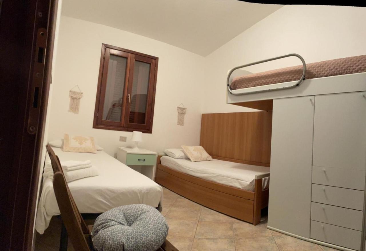 Via Genova 1480 Villa San Teodoro  Dış mekan fotoğraf